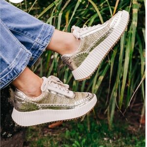 Dolce Vita Gold knit sneakers size 6.5